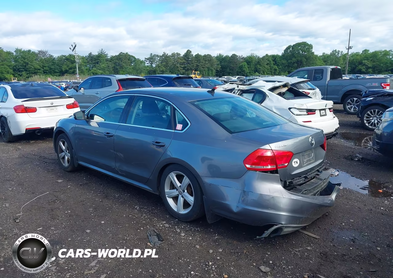 2014 Volkswagen Passat 1.8T Se VIN:1VWBT7A34EC056043 - 3