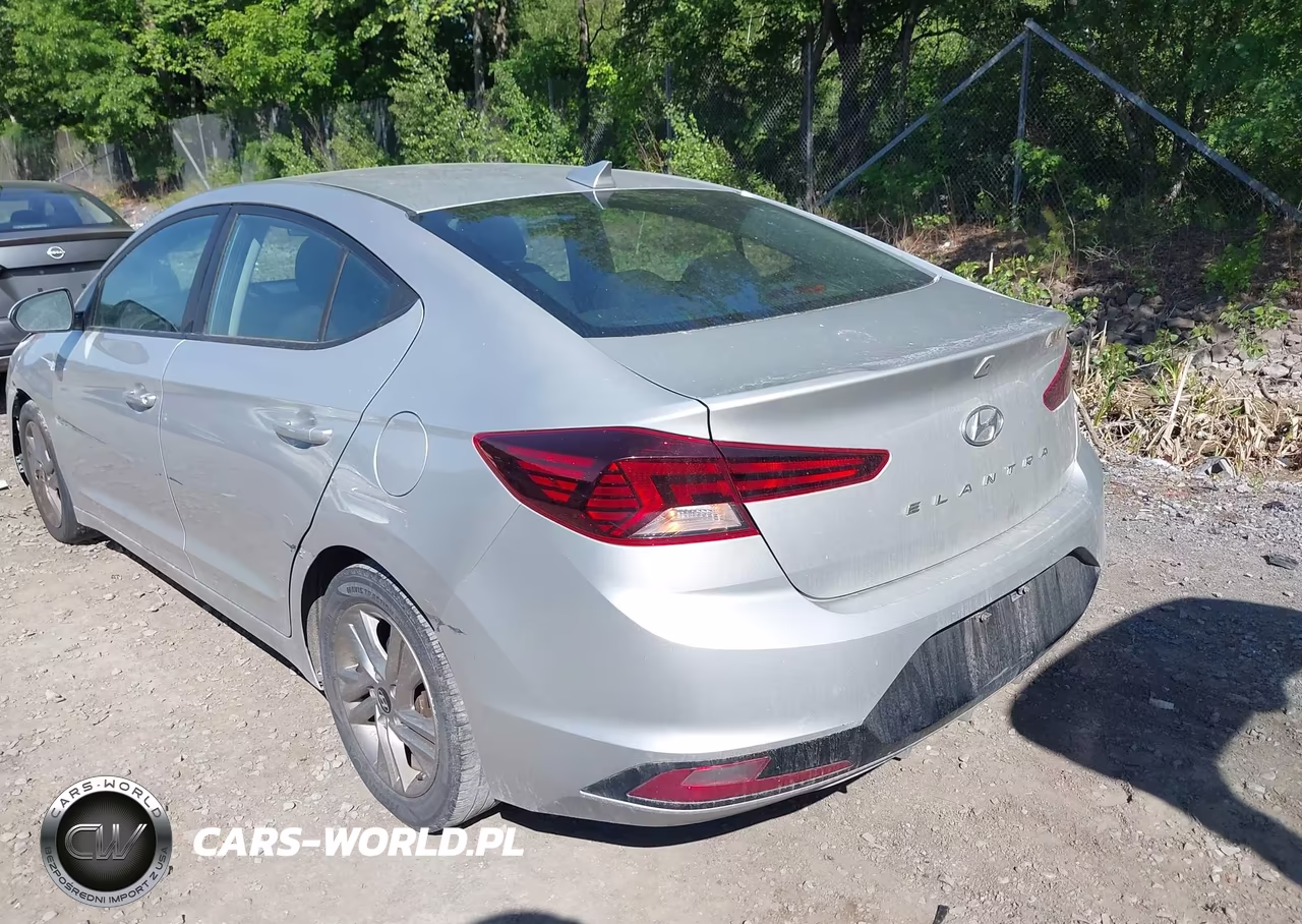 2019 Hyundai Elantra Sel VIN:5NPD84LF5KH450525 - 3