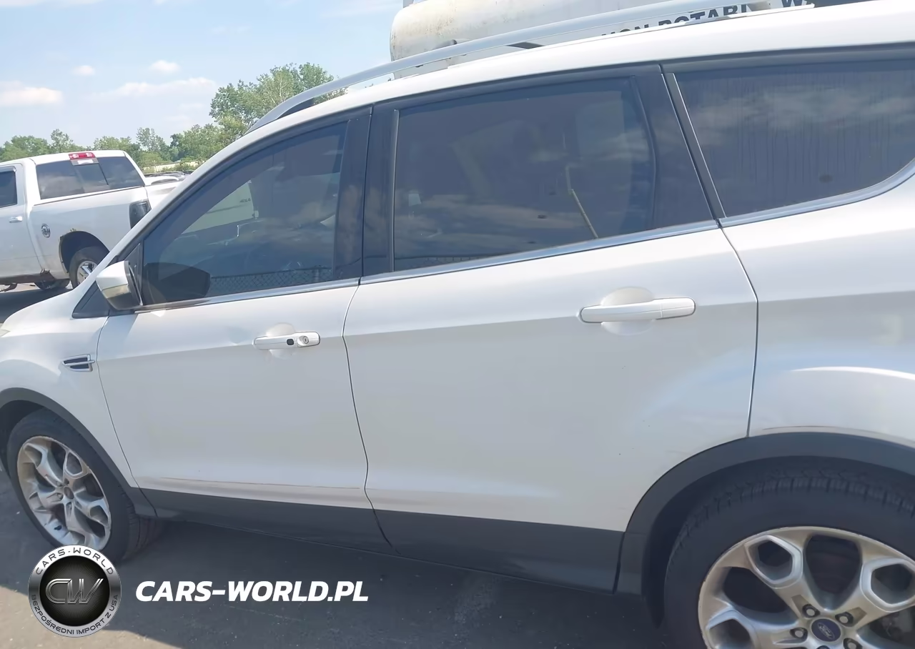 2016 Ford Escape Titanium VIN:1FMCU9J91GUA20436 - 14