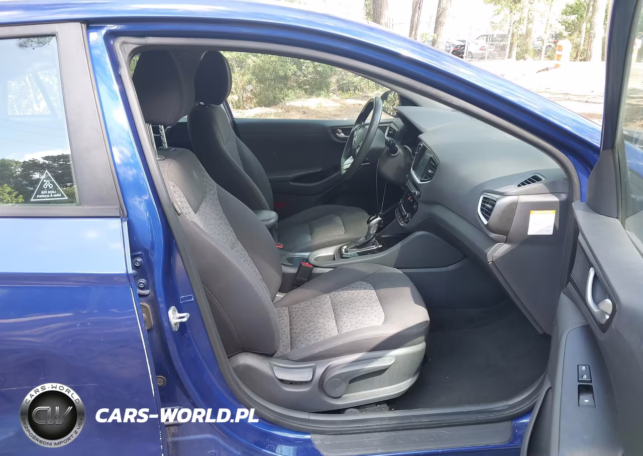 2019 Hyundai Ioniq Hybrid Blue VIN:KMHC65LC5KU178931 - 5