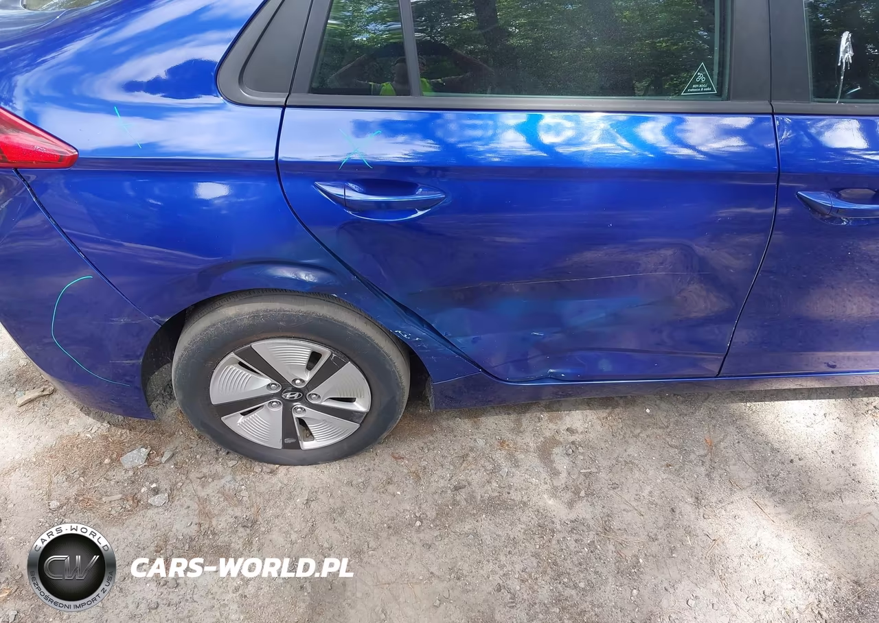 2019 Hyundai Ioniq Hybrid Blue VIN:KMHC65LC5KU178931 - 6