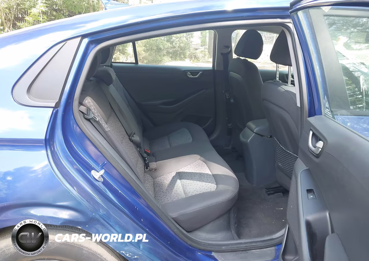 2019 Hyundai Ioniq Hybrid Blue VIN:KMHC65LC5KU178931 - 8