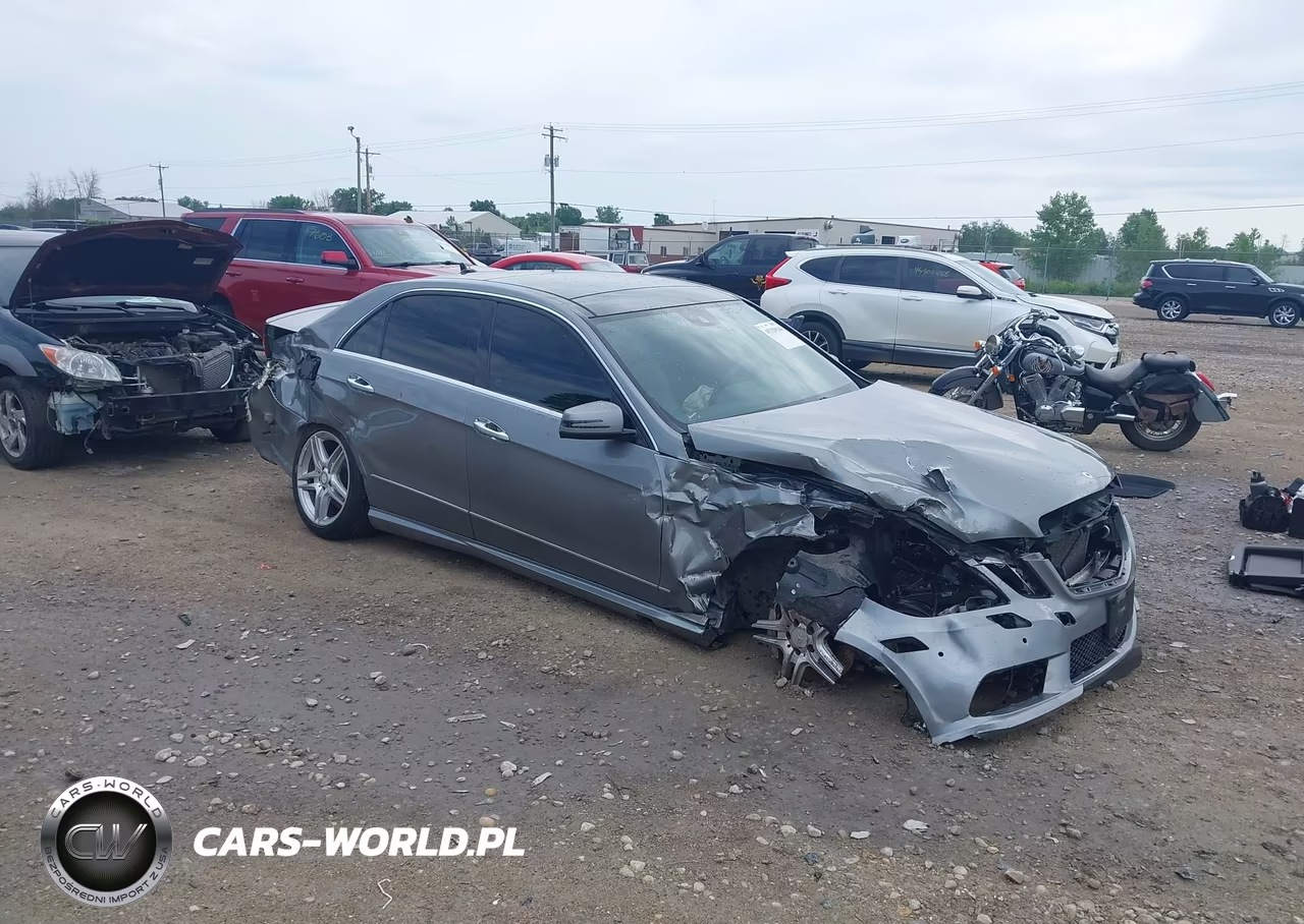 2013 Mercedes-Benz E 550 4Matic – zdjęcie 1 z 17