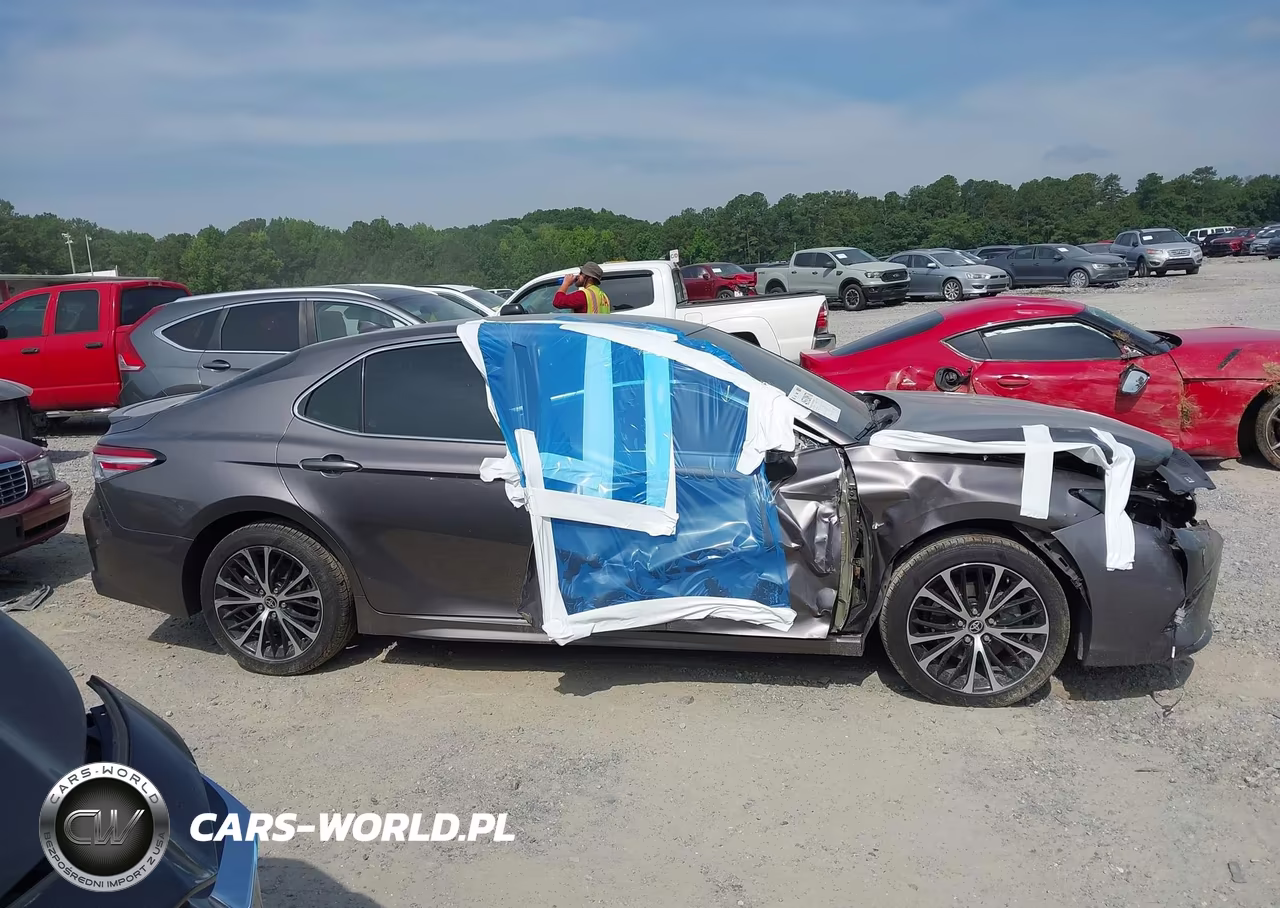 2020 Toyota Camry Se VIN:4T1G11AKXLU964650 - 13