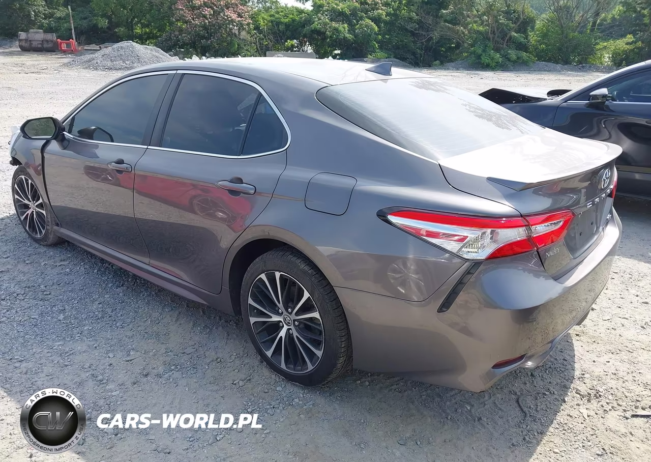 2020 Toyota Camry Se VIN:4T1G11AKXLU964650 - 3