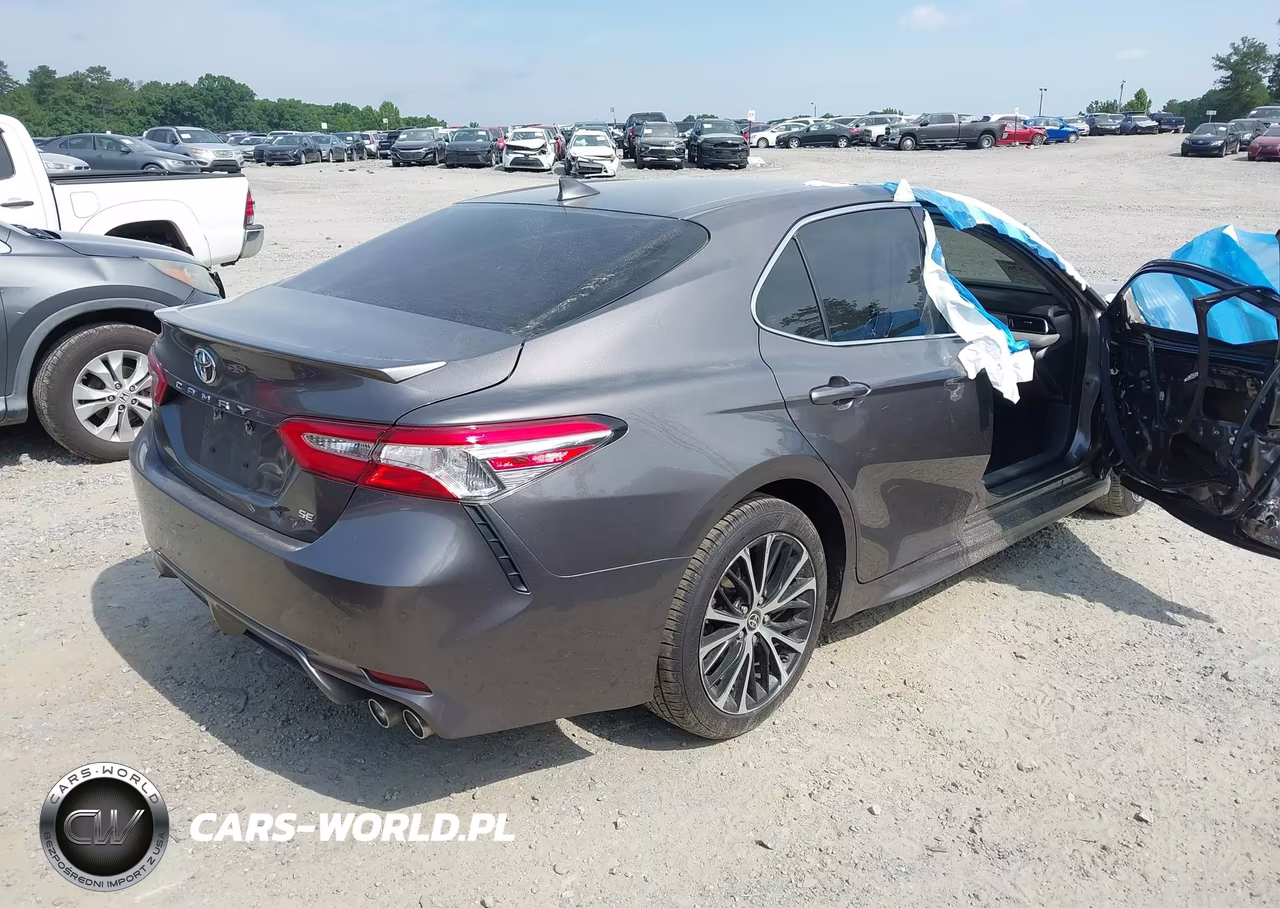 2020 Toyota Camry Se VIN:4T1G11AKXLU964650 - 4