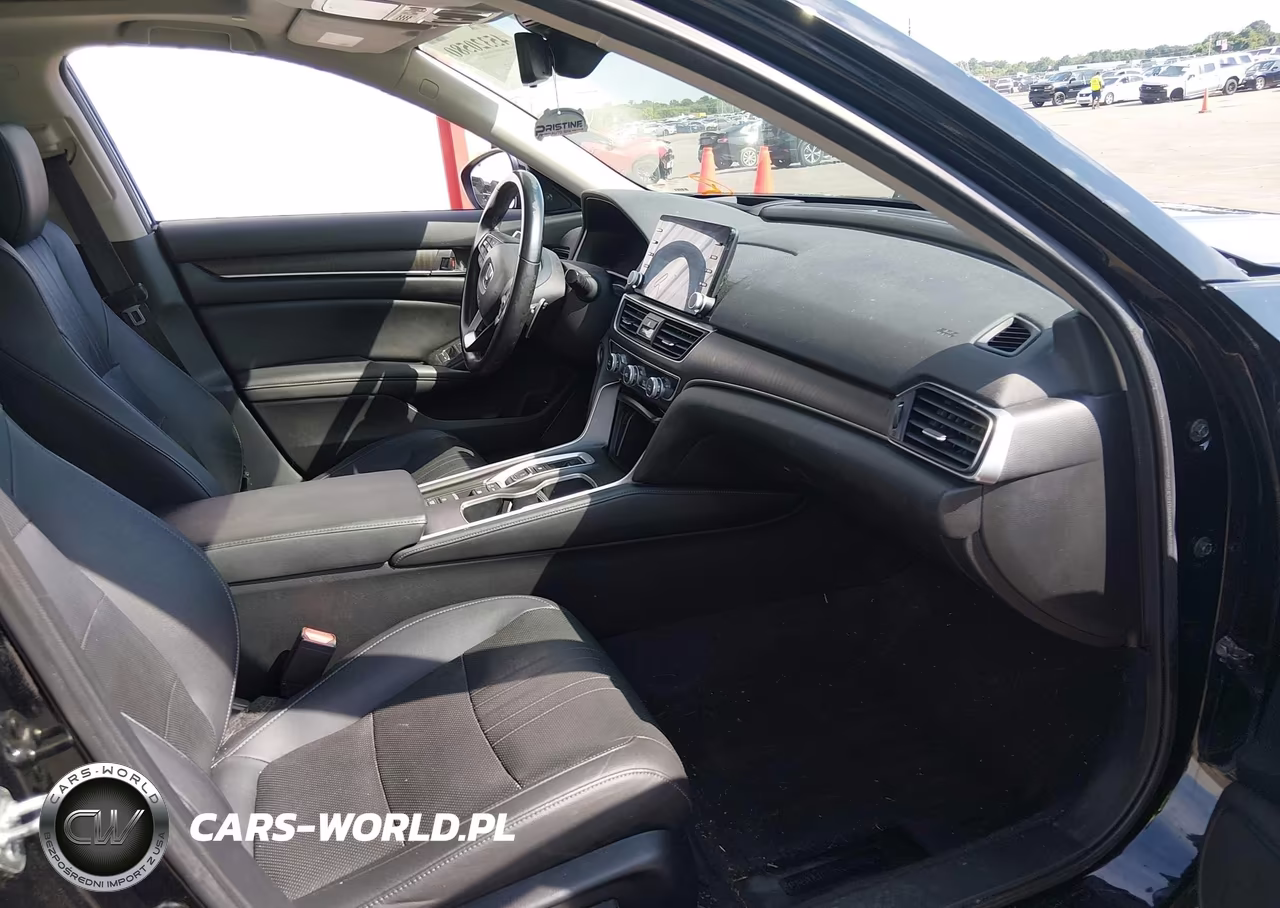 2019 Honda Accord Hybrid Touring VIN:1HGCV3F95KA001813 - 5