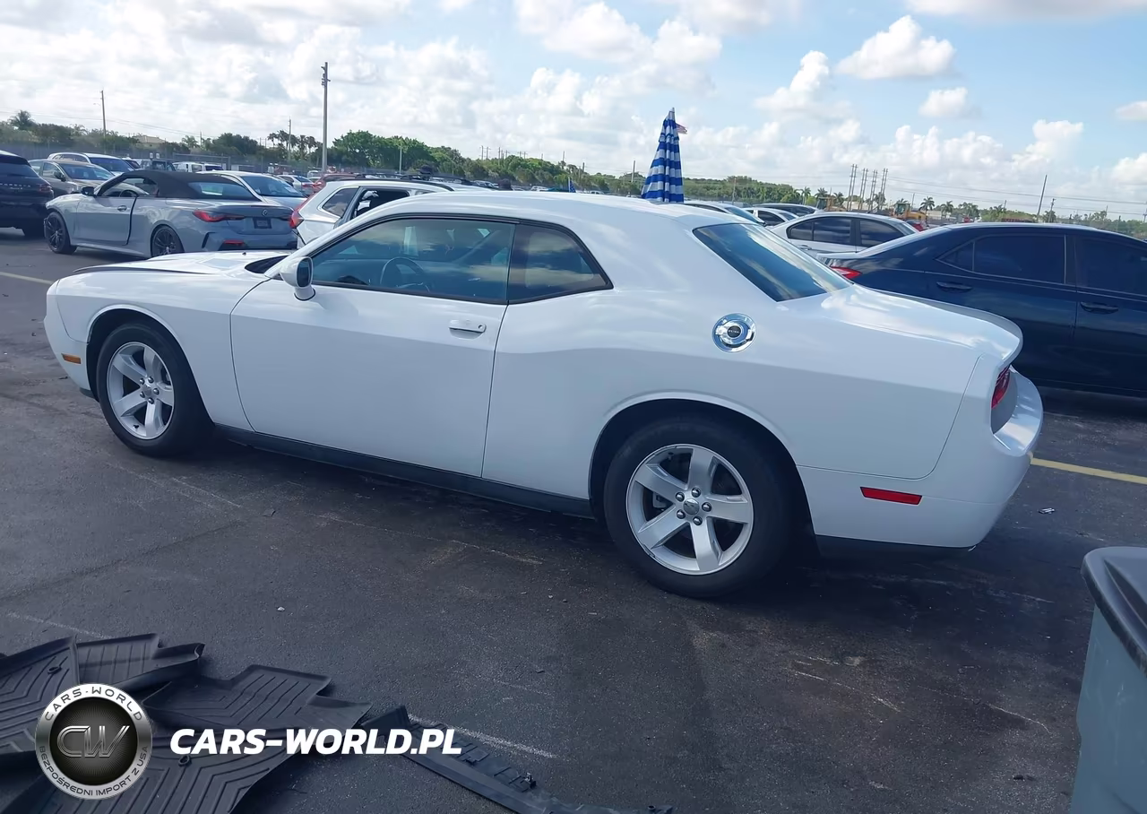 2012 Dodge Challenger Sxt VIN:2C3CDYAG6CH246681 - 3