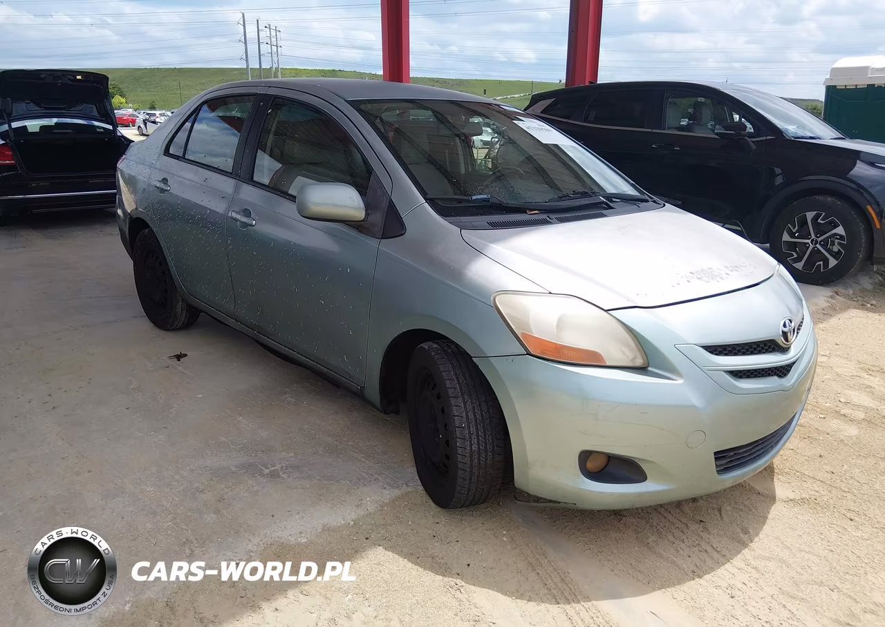 2008 Toyota Yaris – zdjęcie 1 z 11