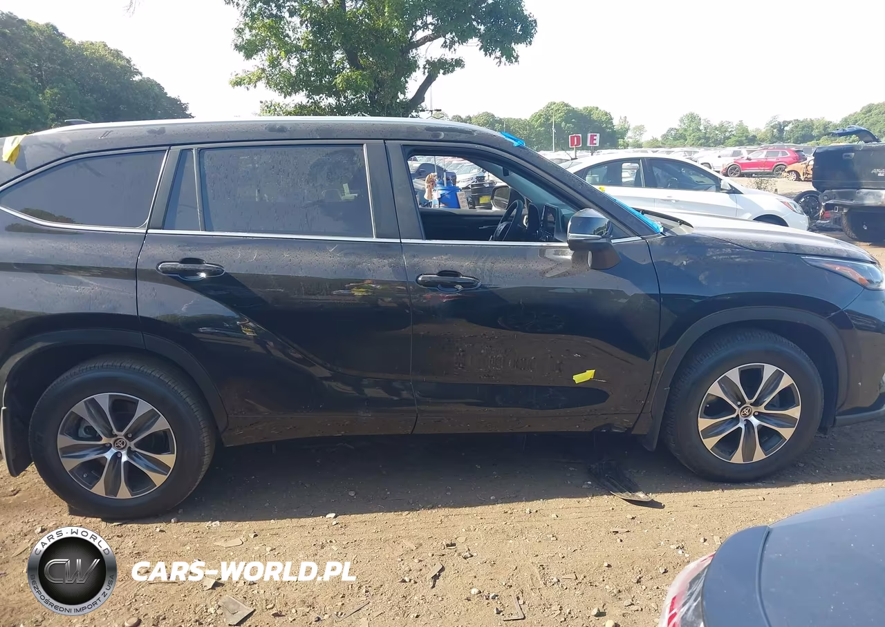 2023 Toyota Highlander Xle VIN:5TDKDRBH5PS526345 - 13