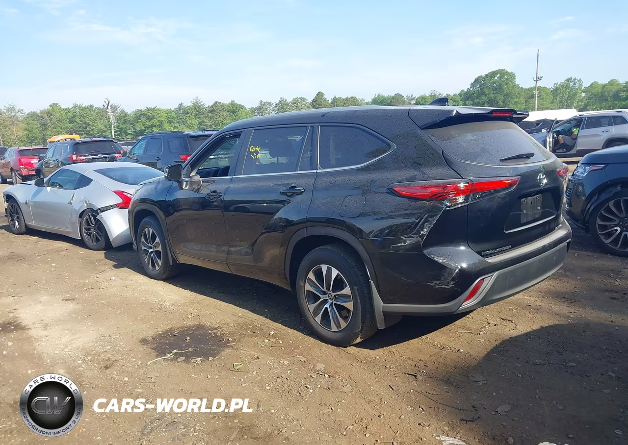 2023 Toyota Highlander Xle VIN:5TDKDRBH5PS526345 - 3