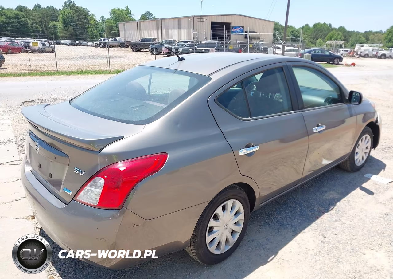 2013 Nissan Versa S VIN:3N1CN7AP6DL847958 - 4