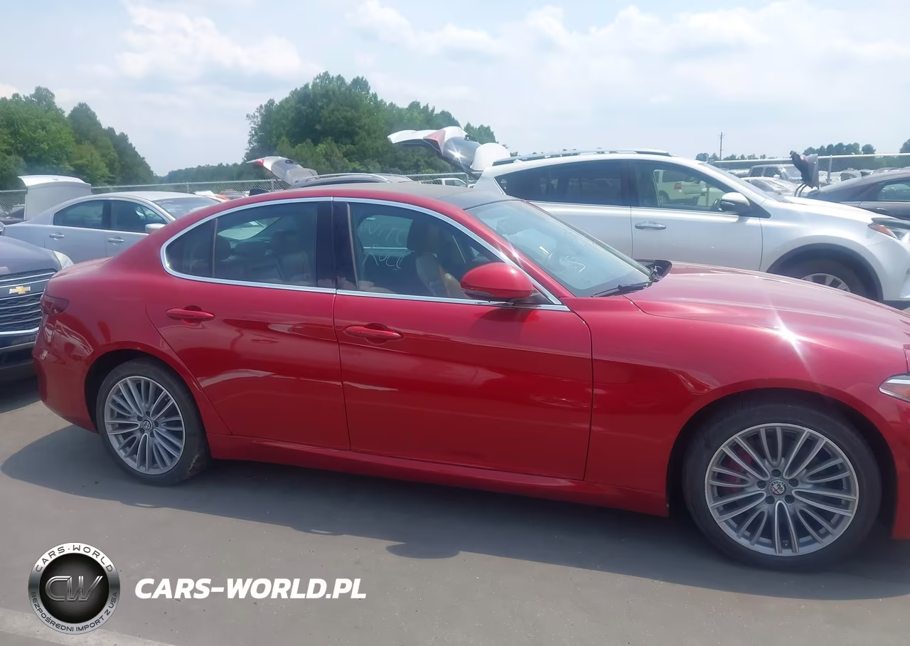 2017 Alfa Romeo Giulia Ti Awd VIN:ZARFAEENXH7561243 - 13