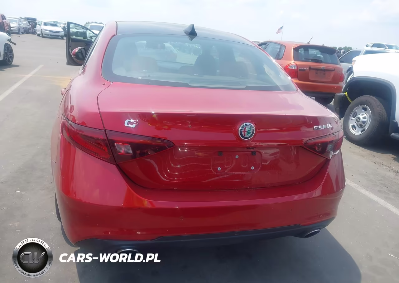 2017 Alfa Romeo Giulia Ti Awd VIN:ZARFAEENXH7561243 - 16