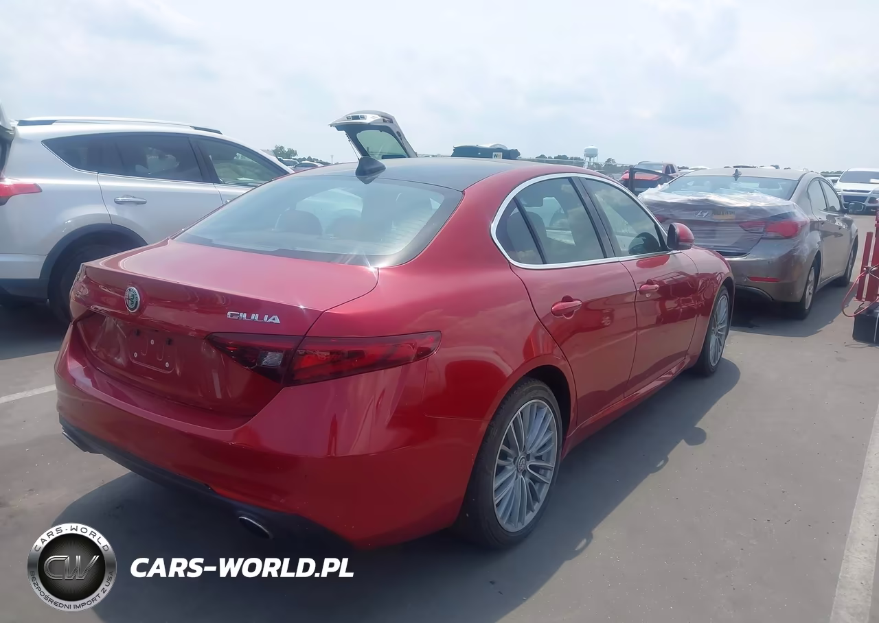 2017 Alfa Romeo Giulia Ti Awd VIN:ZARFAEENXH7561243 - 4