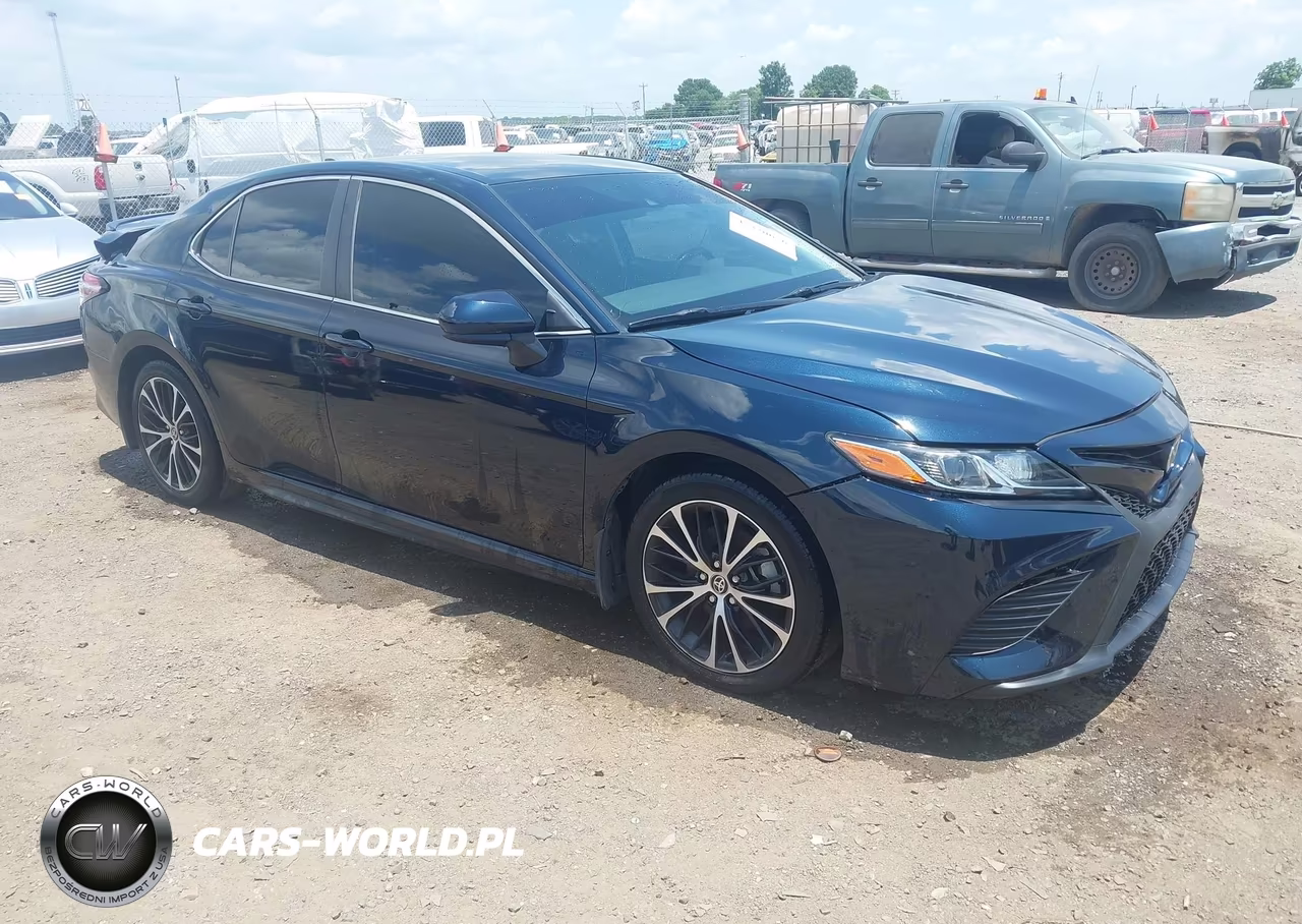 2020 Toyota Camry Se – zdjęcie 1 z 18