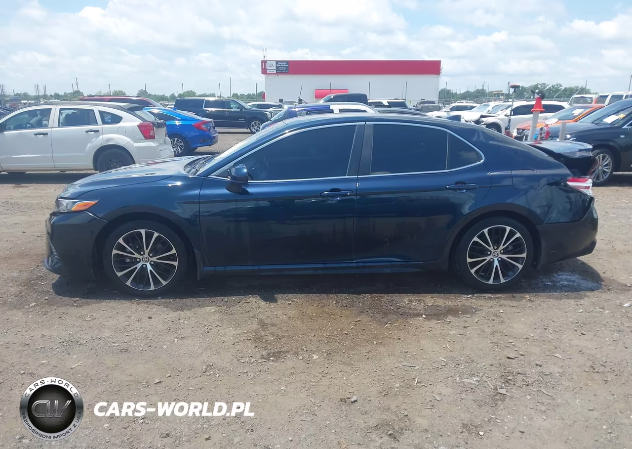 2020 Toyota Camry Se VIN:4T1G11AK5LU956634 - 14