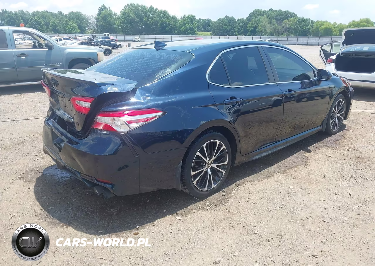 2020 Toyota Camry Se VIN:4T1G11AK5LU956634 - 4