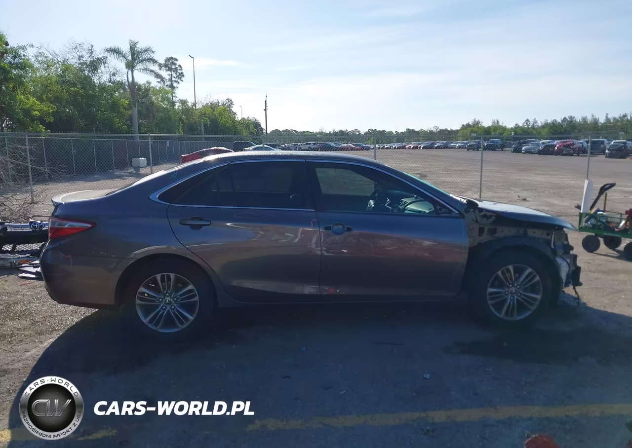 2015 Toyota Camry Se VIN:4T1BF1FK7FU492254 - 14