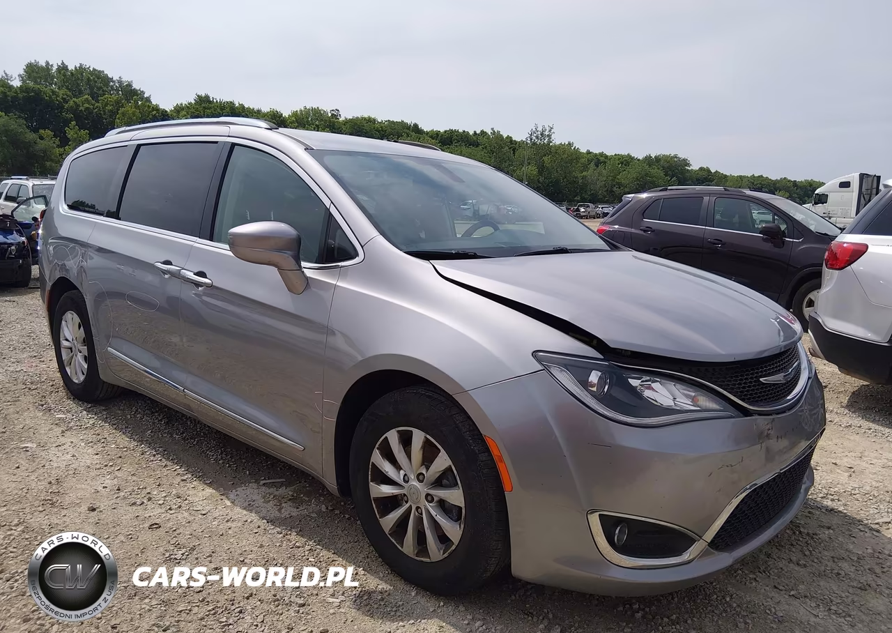 2018 Chrysler Pacifica Touring L