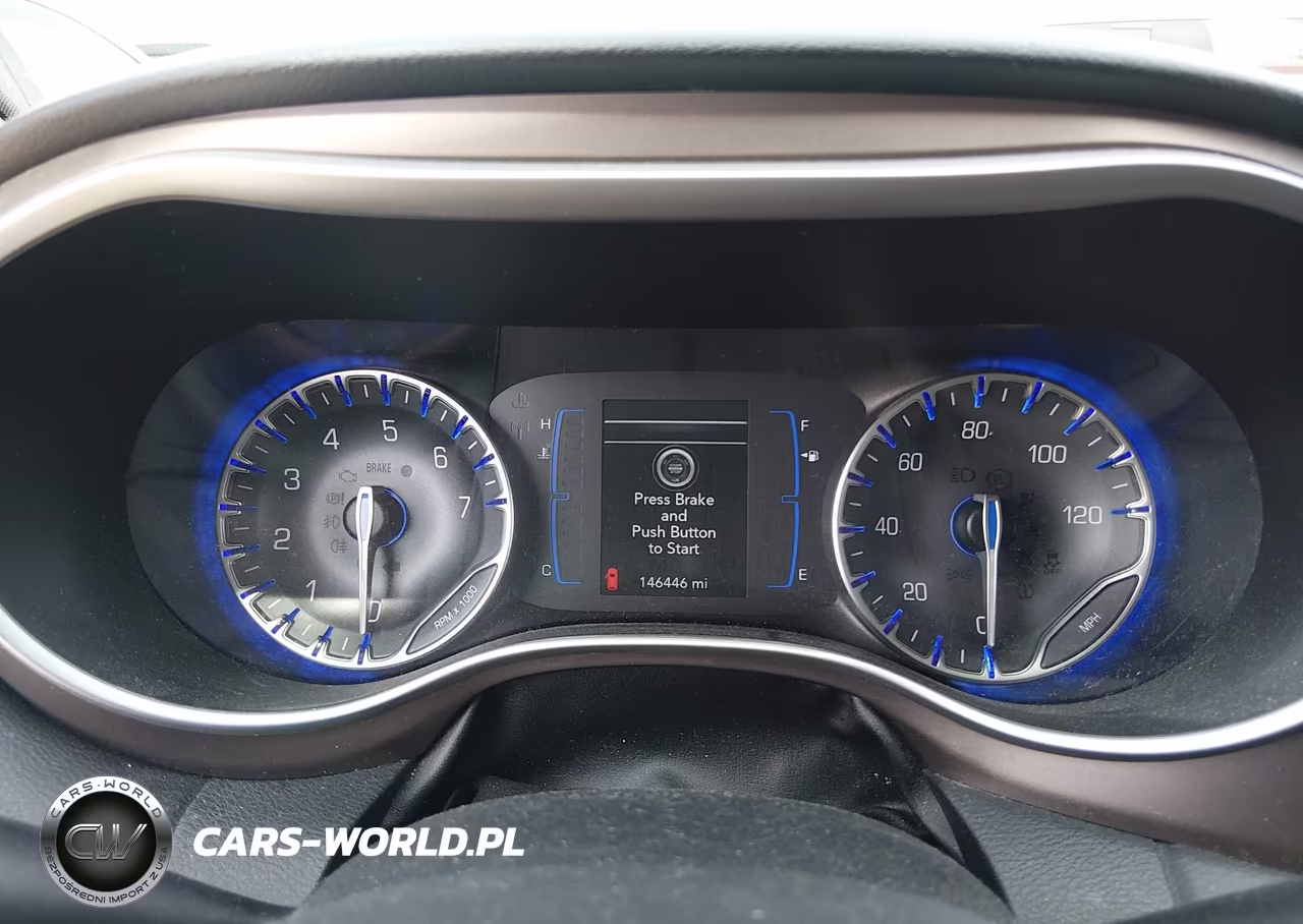 2018 Chrysler Pacifica Touring L VIN:2C4RC1BG7JR260854 - 7