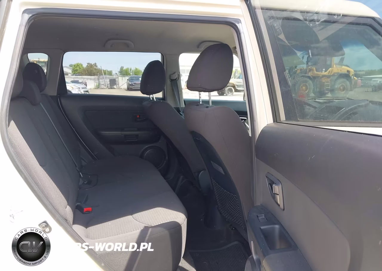 2012 Kia Soul VIN:KNDJT2A54C7451283 - 8
