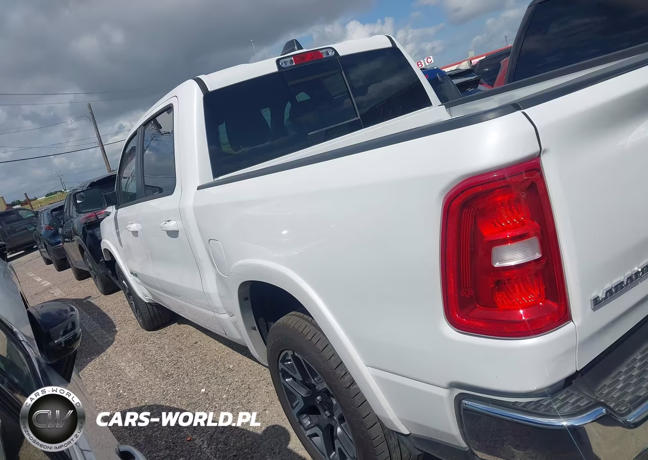 2026 Ram 1500 Laramie 4X4 5'7 Box VIN:1C6SRFJP0TN290915 - 14