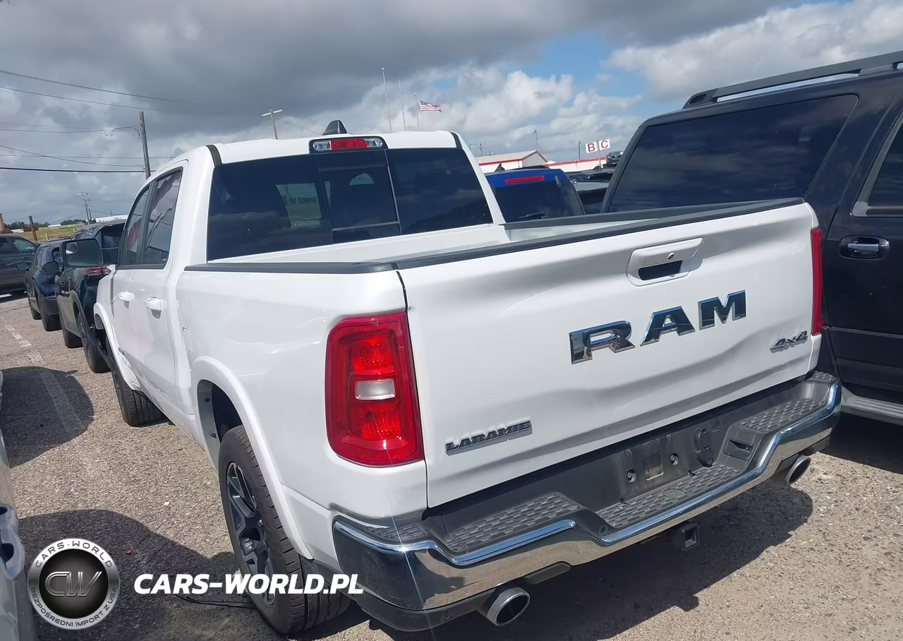 2026 Ram 1500 Laramie 4X4 5'7 Box VIN:1C6SRFJP0TN290915 - 3