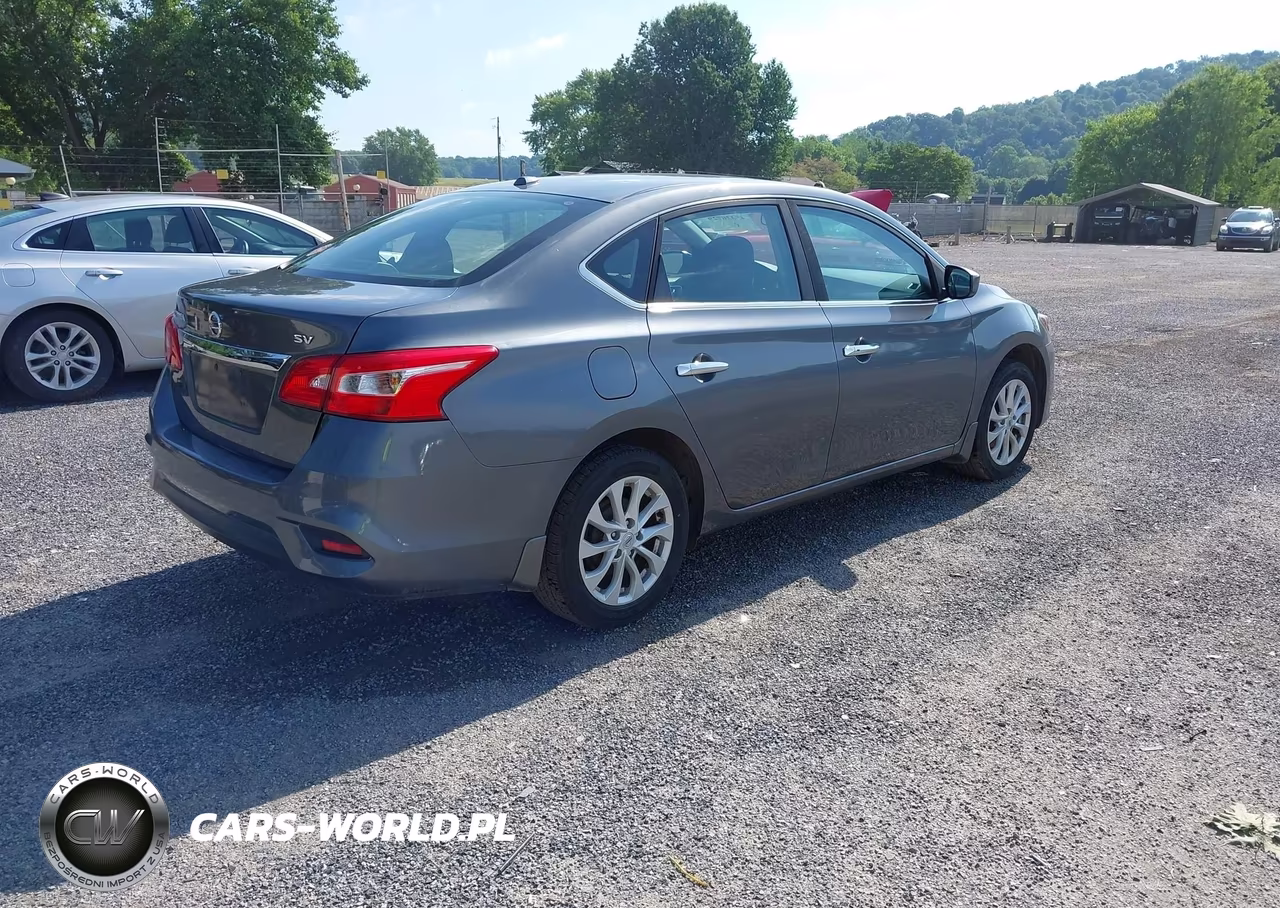 2018 Nissan Sentra Sv VIN:3N1AB7AP8JL628821 - 4