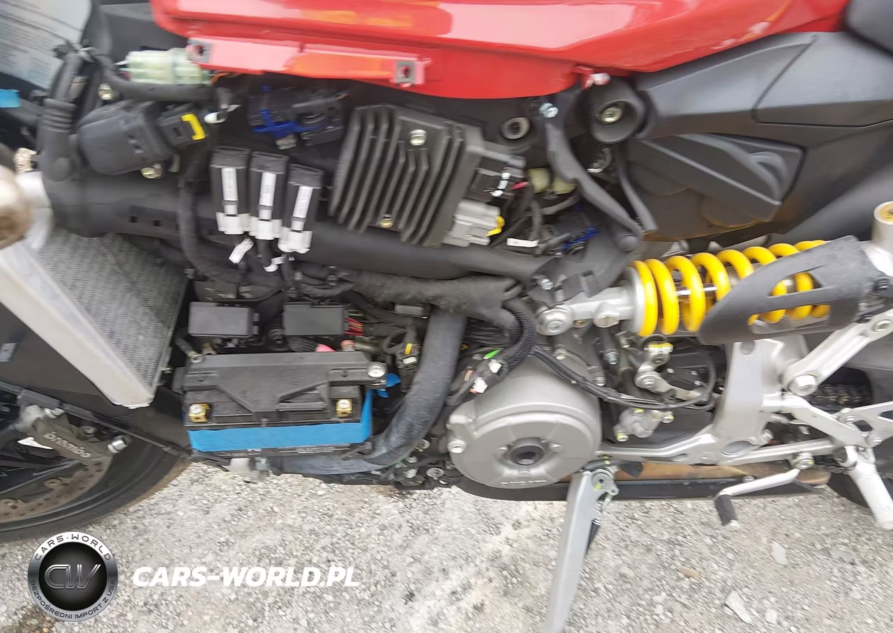2024 Ducati Panigale V2 VIN:ZDMHAATWXRB015424 - 9