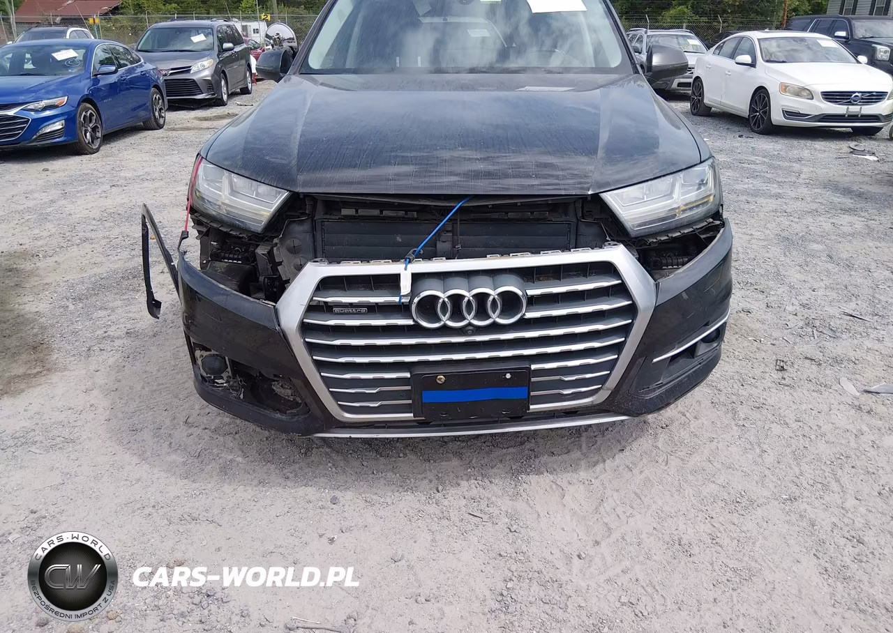 2018 Audi Q7 3.0T Premium VIN:WA1VAAF72JD053459 - 12