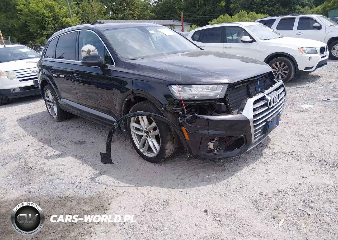 2018 Audi Q7 3.0T Premium VIN:WA1VAAF72JD053459 - 17