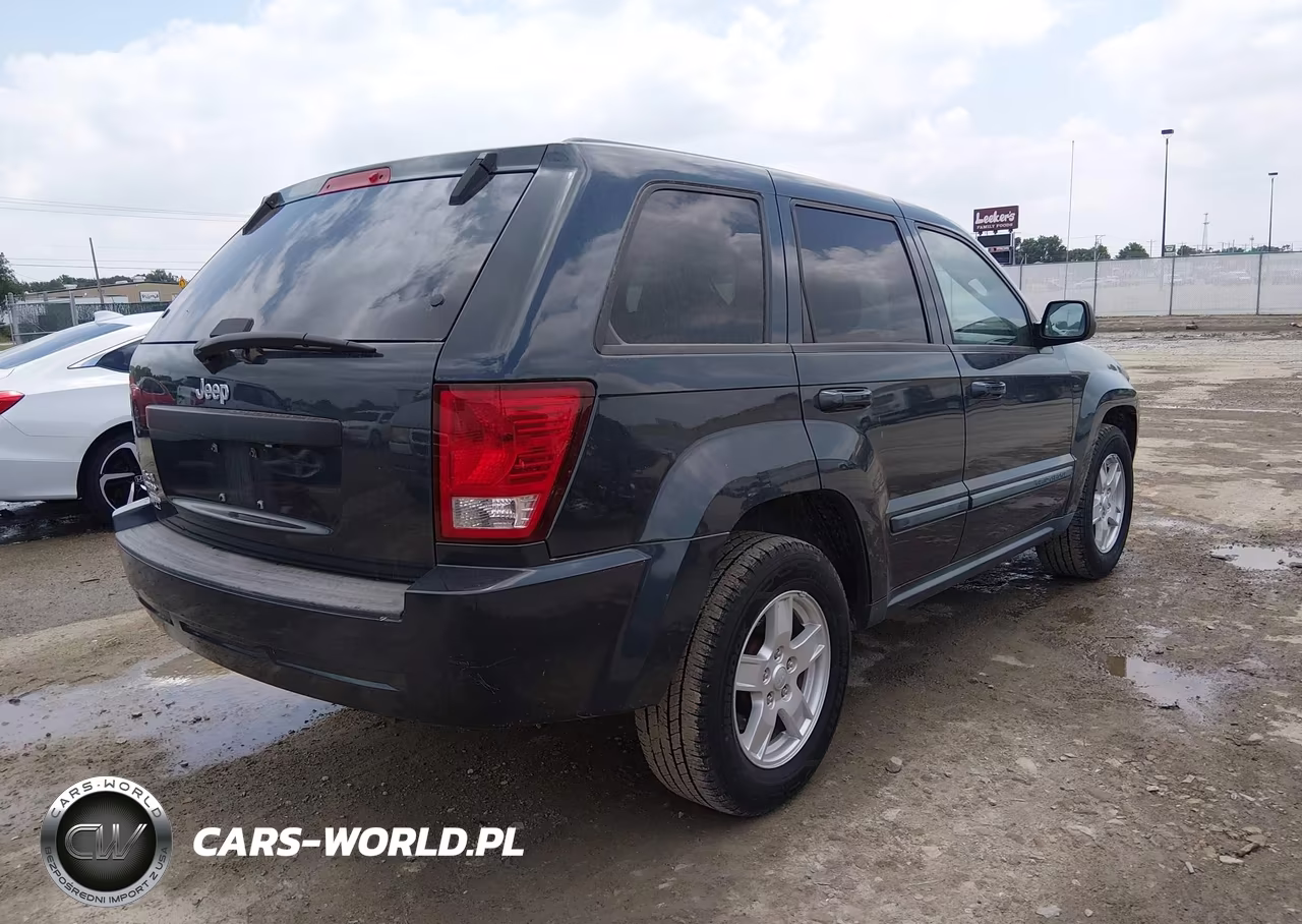 2007 Jeep Grand Cherokee Laredo VIN:1J8GR48K67C639311 - 4