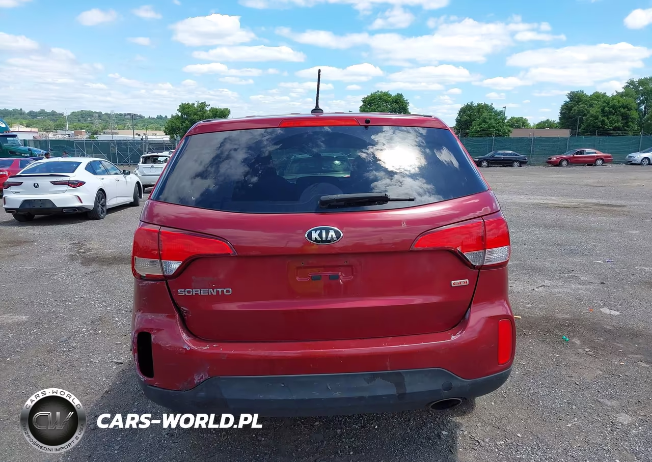 2015 Kia Sorento Lx VIN:5XYKT3A69FG589752 - 16
