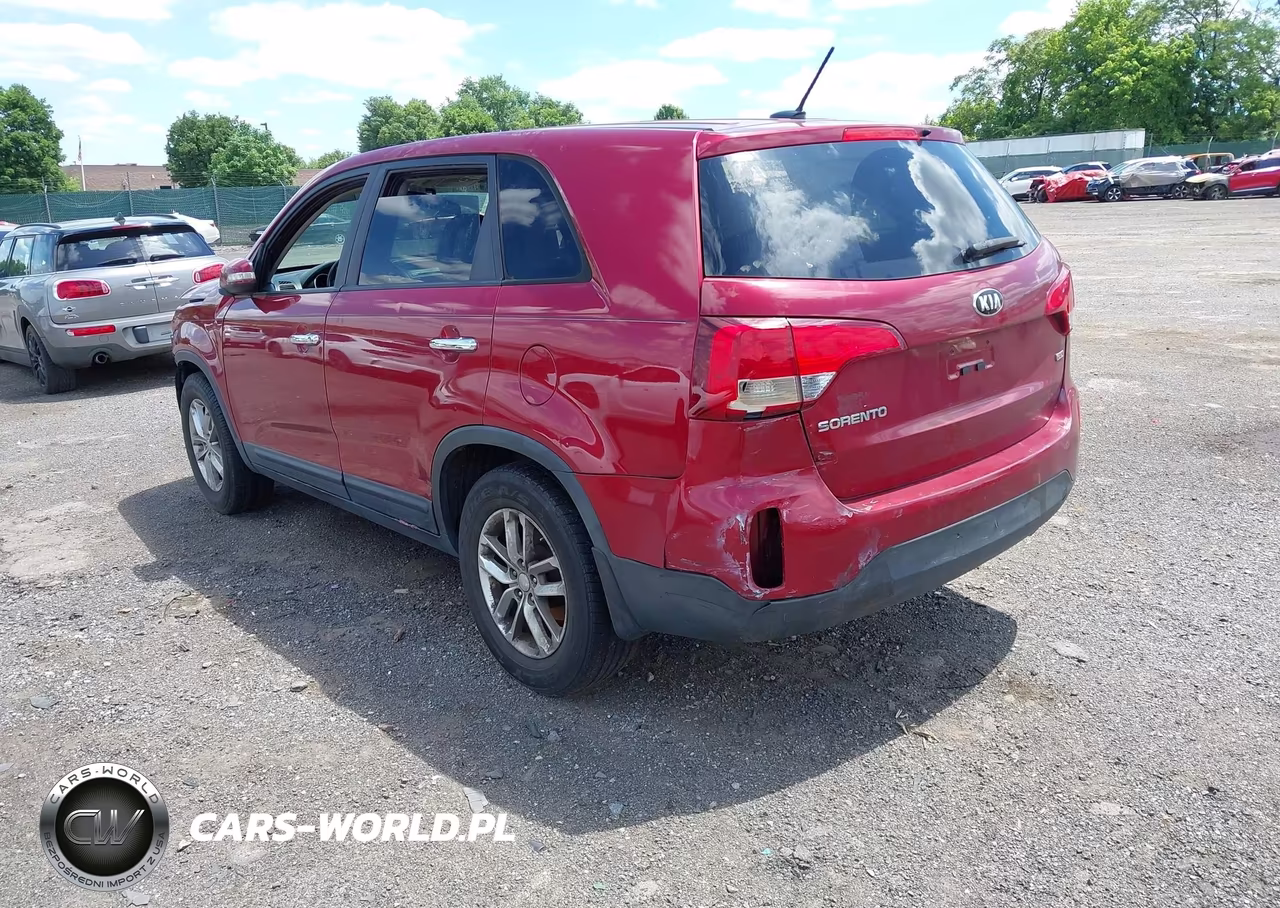 2015 Kia Sorento Lx VIN:5XYKT3A69FG589752 - 3