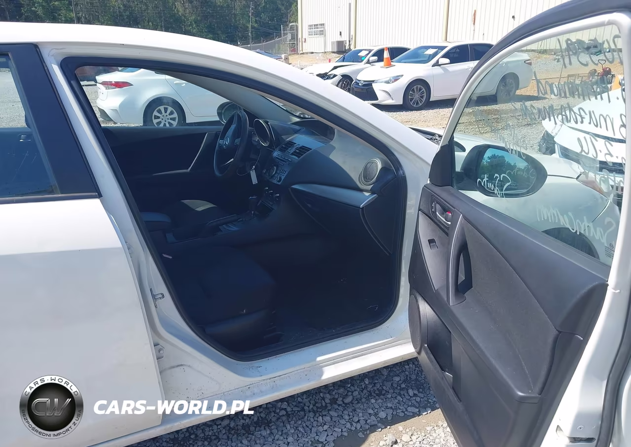 2013 Mazda Mazda3 I Sport VIN:JM1BL1U77D1705391 - 5