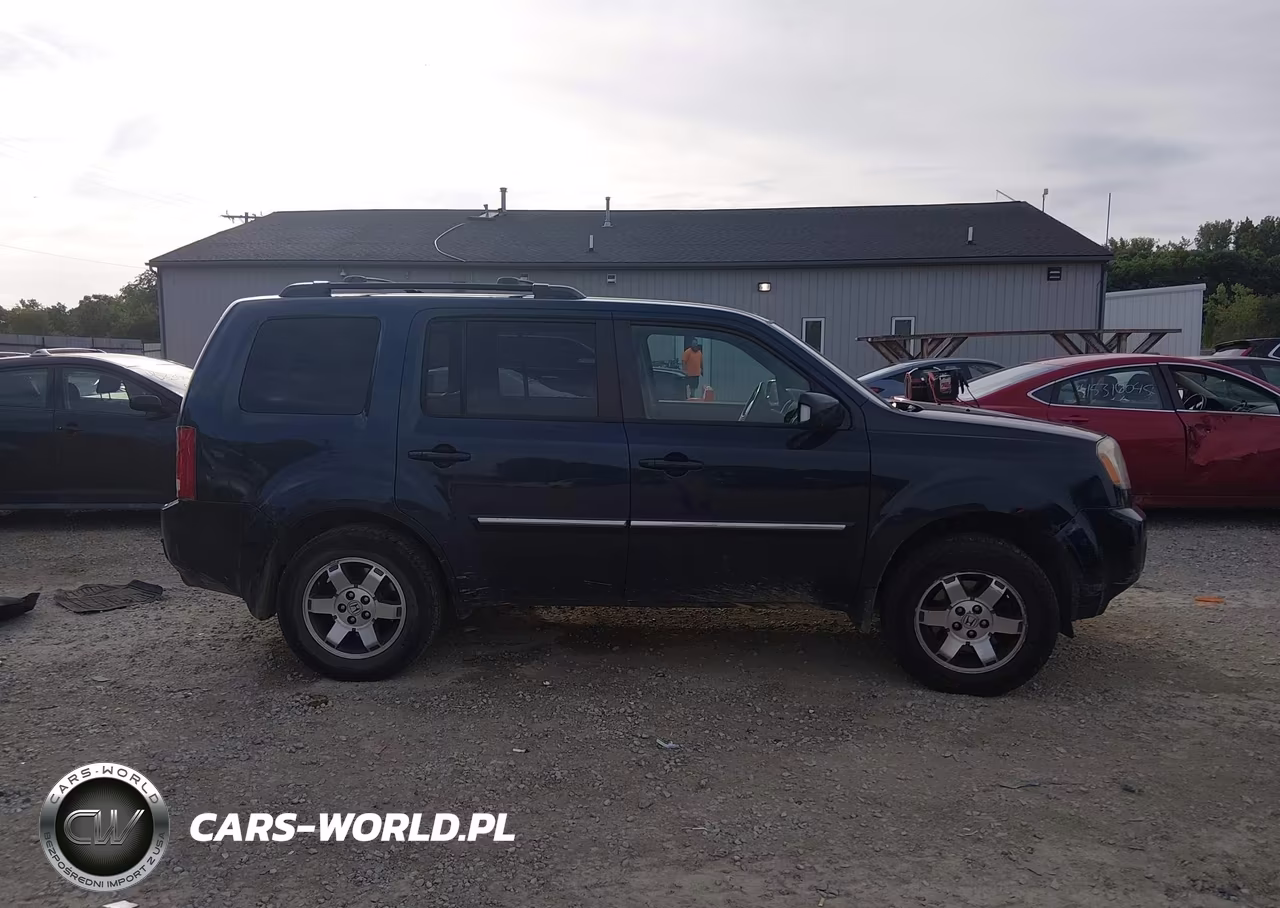 2011 Honda Pilot Touring VIN:5FNYF4H9XBB052848 - 13