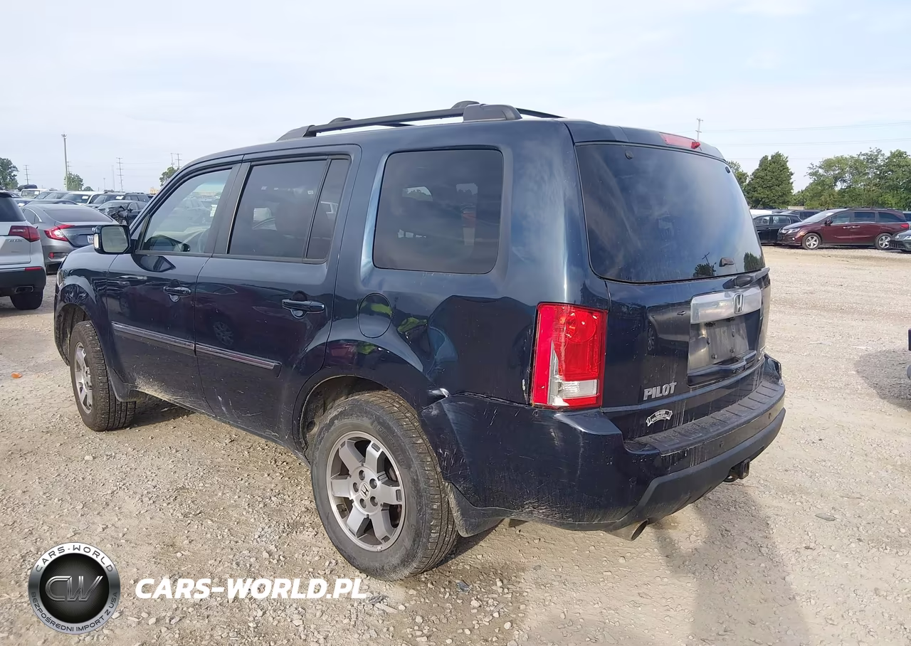 2011 Honda Pilot Touring VIN:5FNYF4H9XBB052848 - 3