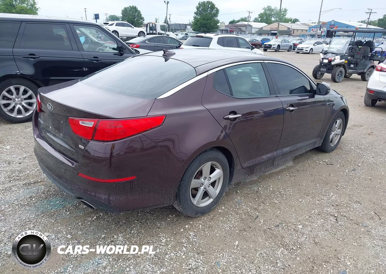 2015 Kia Optima Lx VIN:5XXGM4A76FG394343 - 4
