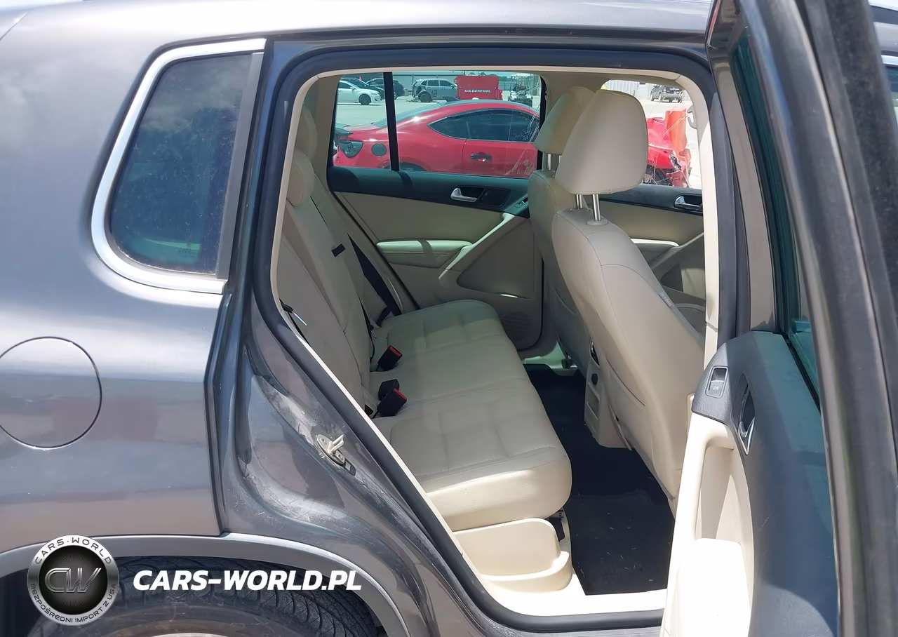 2013 Volkswagen Tiguan Se VIN:WVGBV3AX2DW623867 - 8