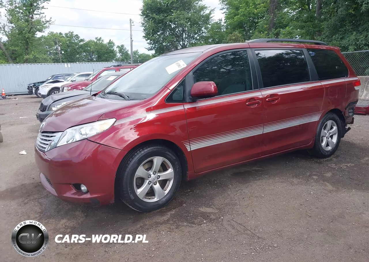 2013 Toyota Sienna Le V6 8 Passenger VIN:5TDKK3DCXDS284345 - 2