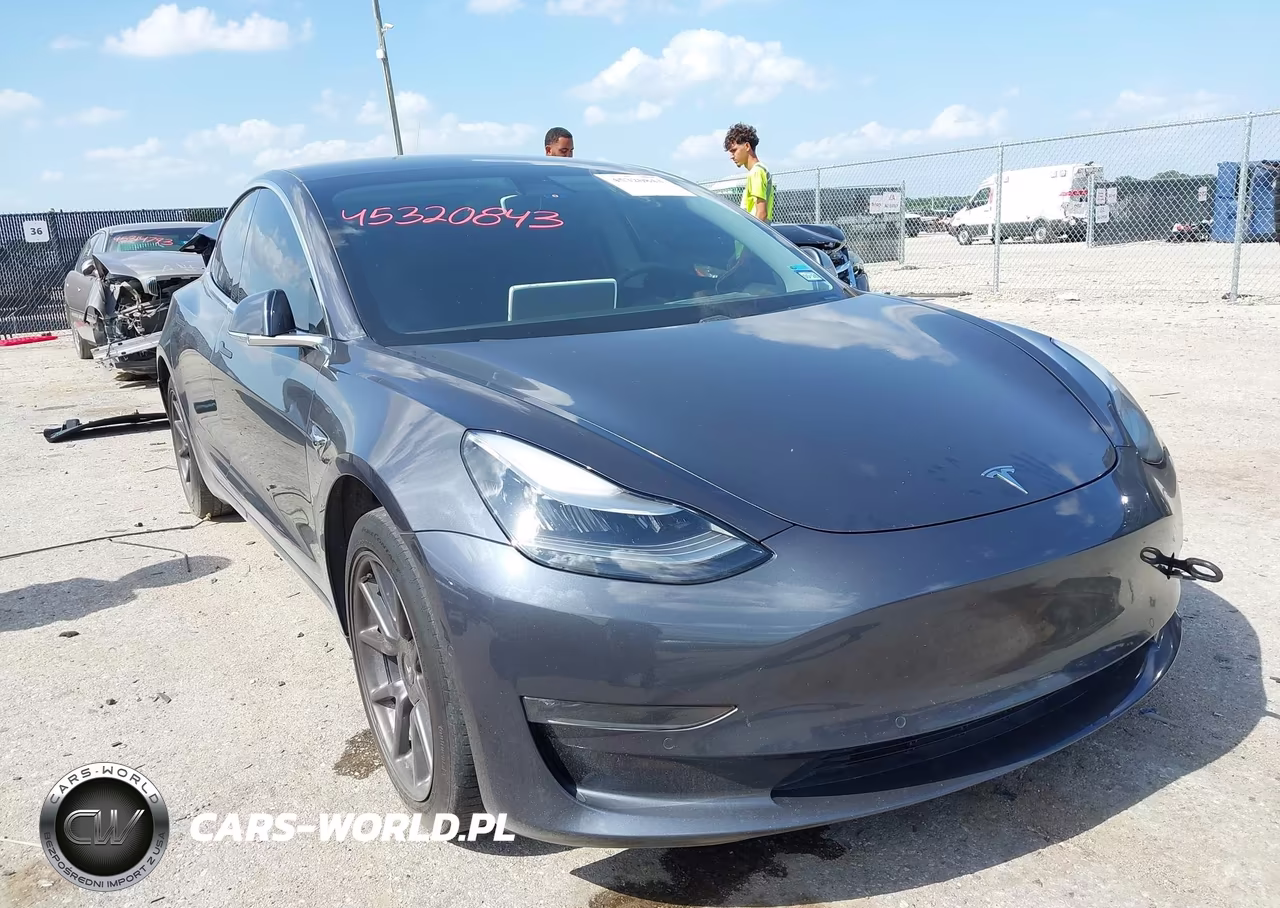 2020 Tesla Model 3 Long Range Dual Motor All-Wheel Drive – zdjęcie 1 z 15