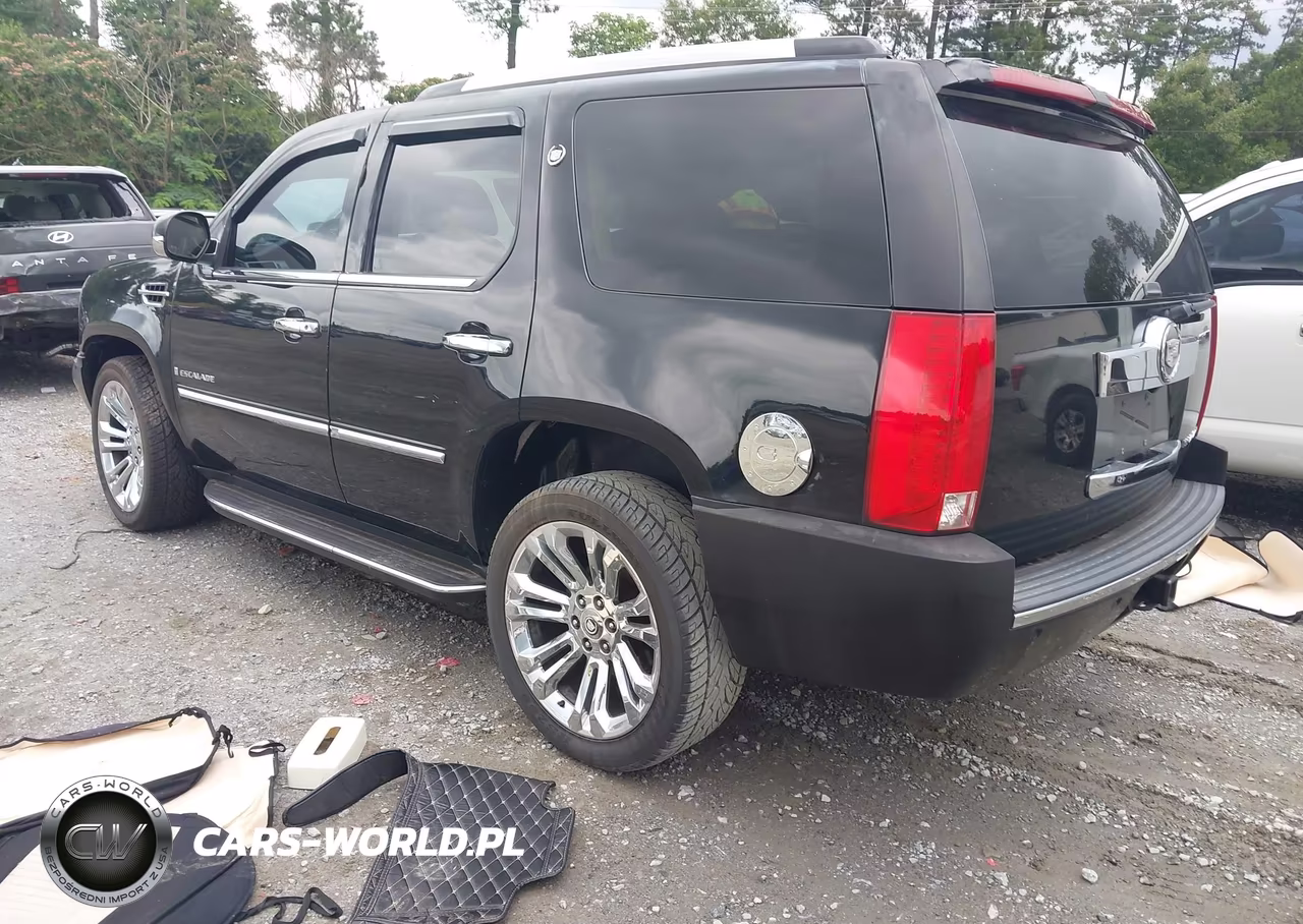 2007 Cadillac Escalade Standard VIN:1GYEC63877R374249 - 3