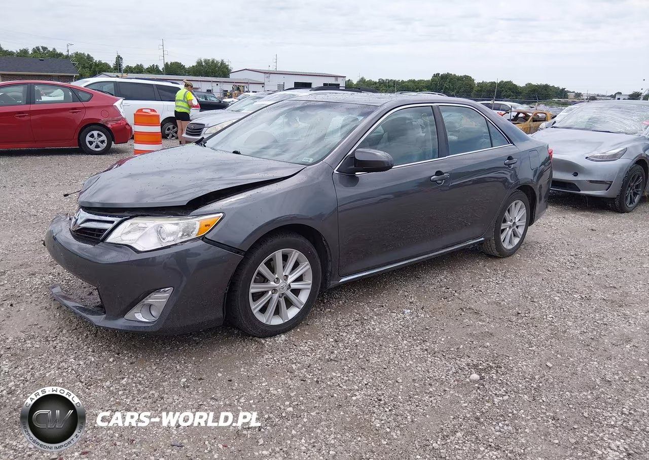 2014 Toyota Camry Xle V6 VIN:4T1BK1FK5EU548234 - 2