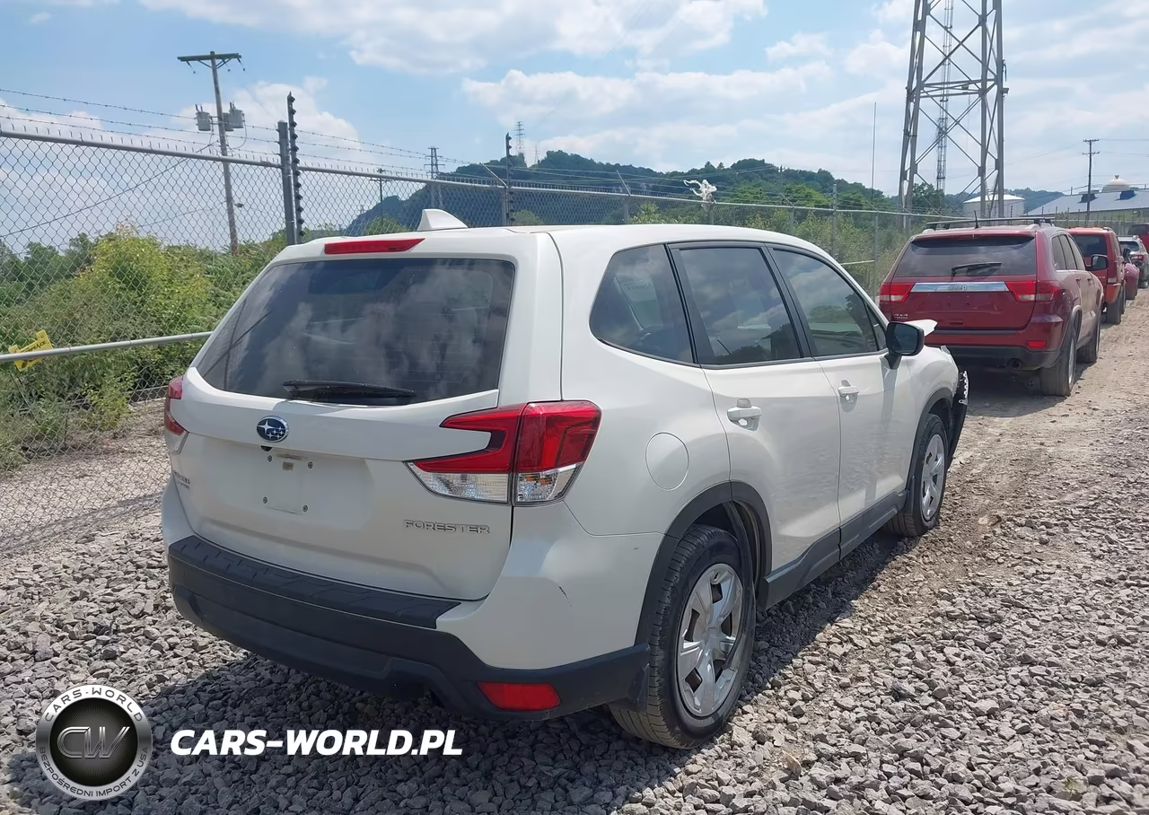 2019 Subaru Forester VIN:JF2SKAAC0KH449606 - 4
