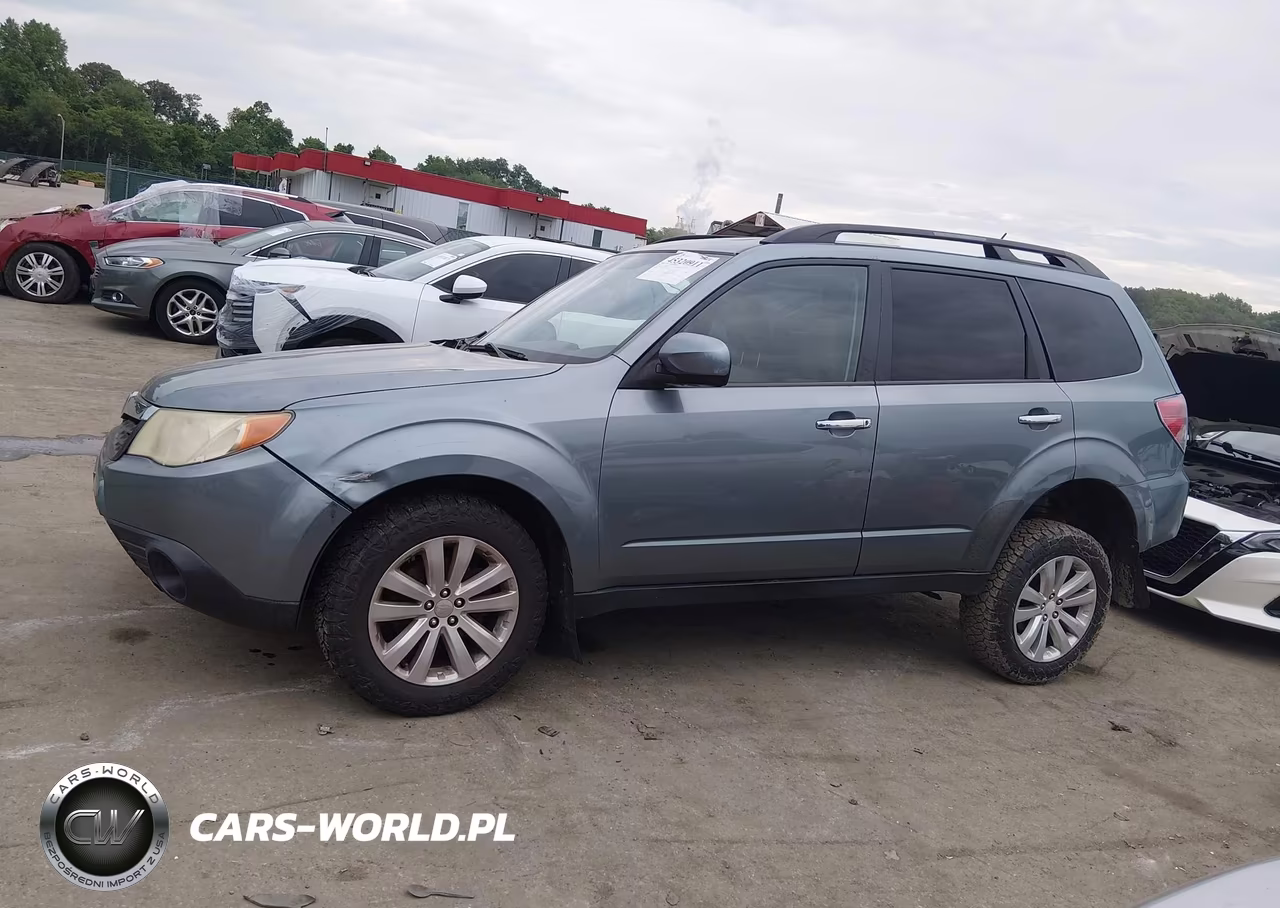 2011 Subaru Forester 2.5X Premium VIN:JF2SHACC0BH704752 - 15