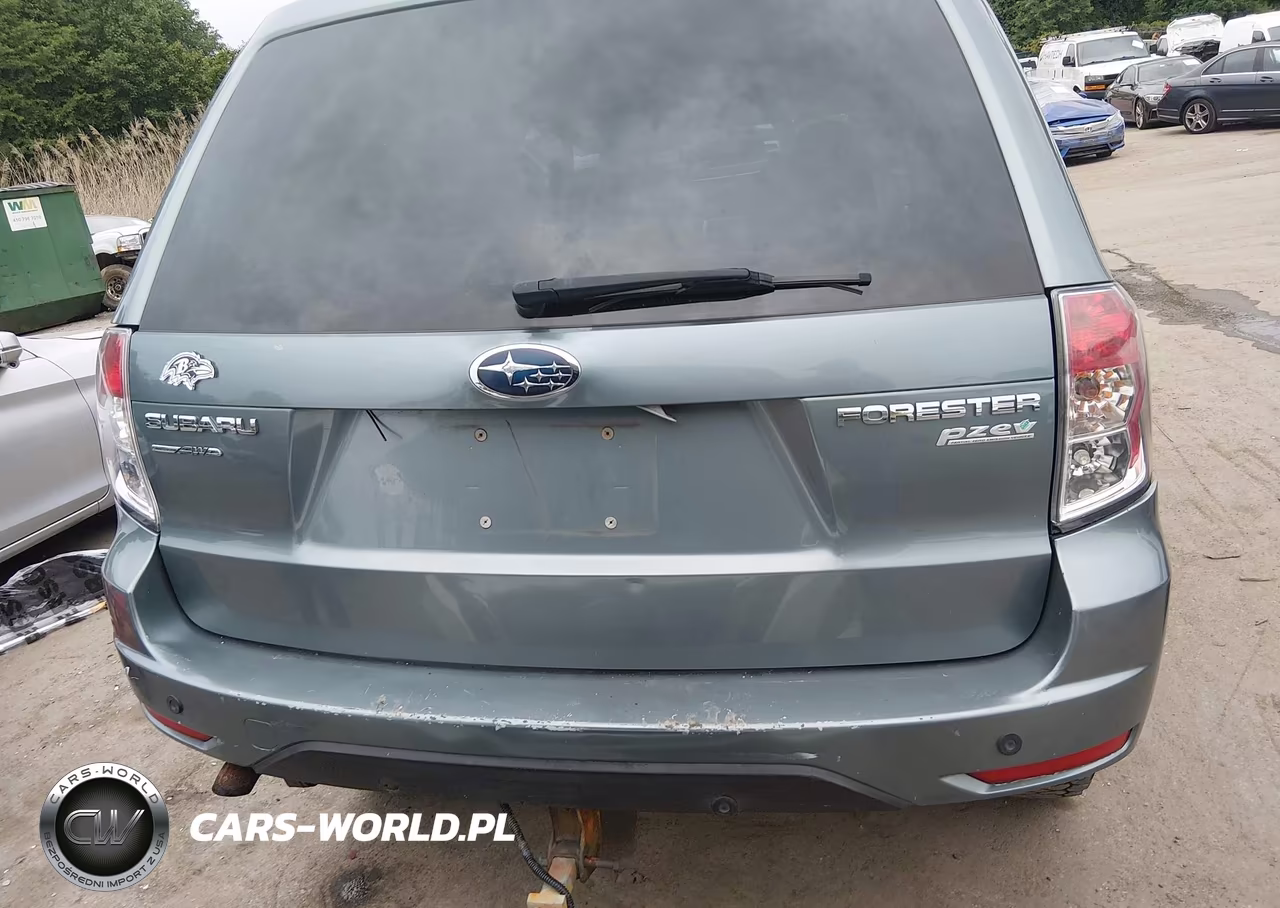 2011 Subaru Forester 2.5X Premium VIN:JF2SHACC0BH704752 - 17