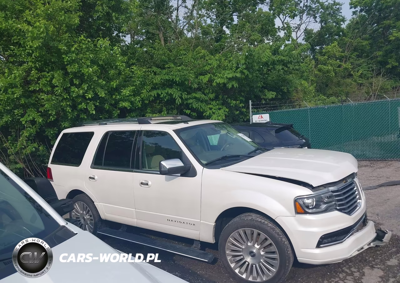 2015 Lincoln Navigator VIN:5LMJJ2HT9FEJ05992 - 13