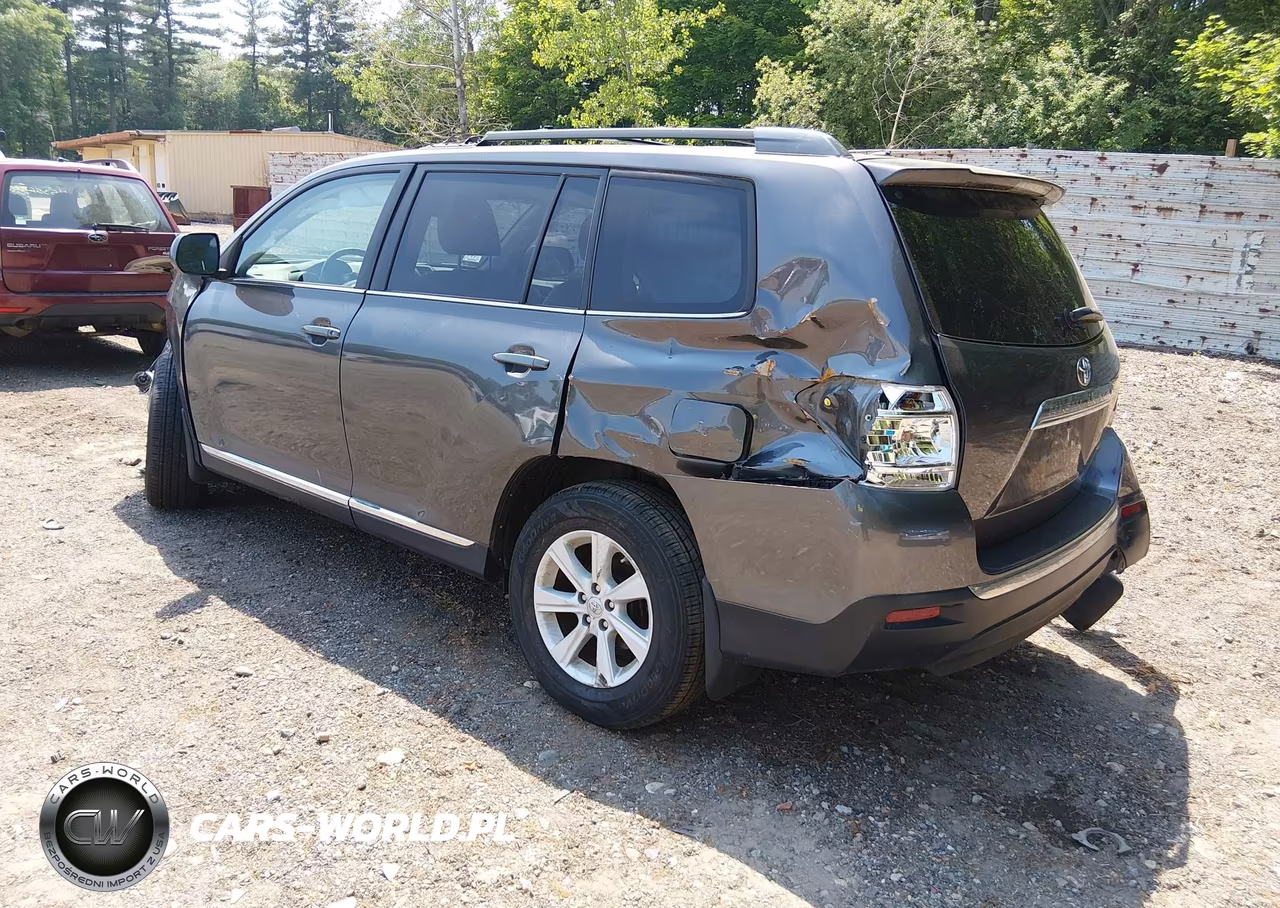 2013 Toyota Highlander Se V6 VIN:5TDBK3EH9DS186207 - 3