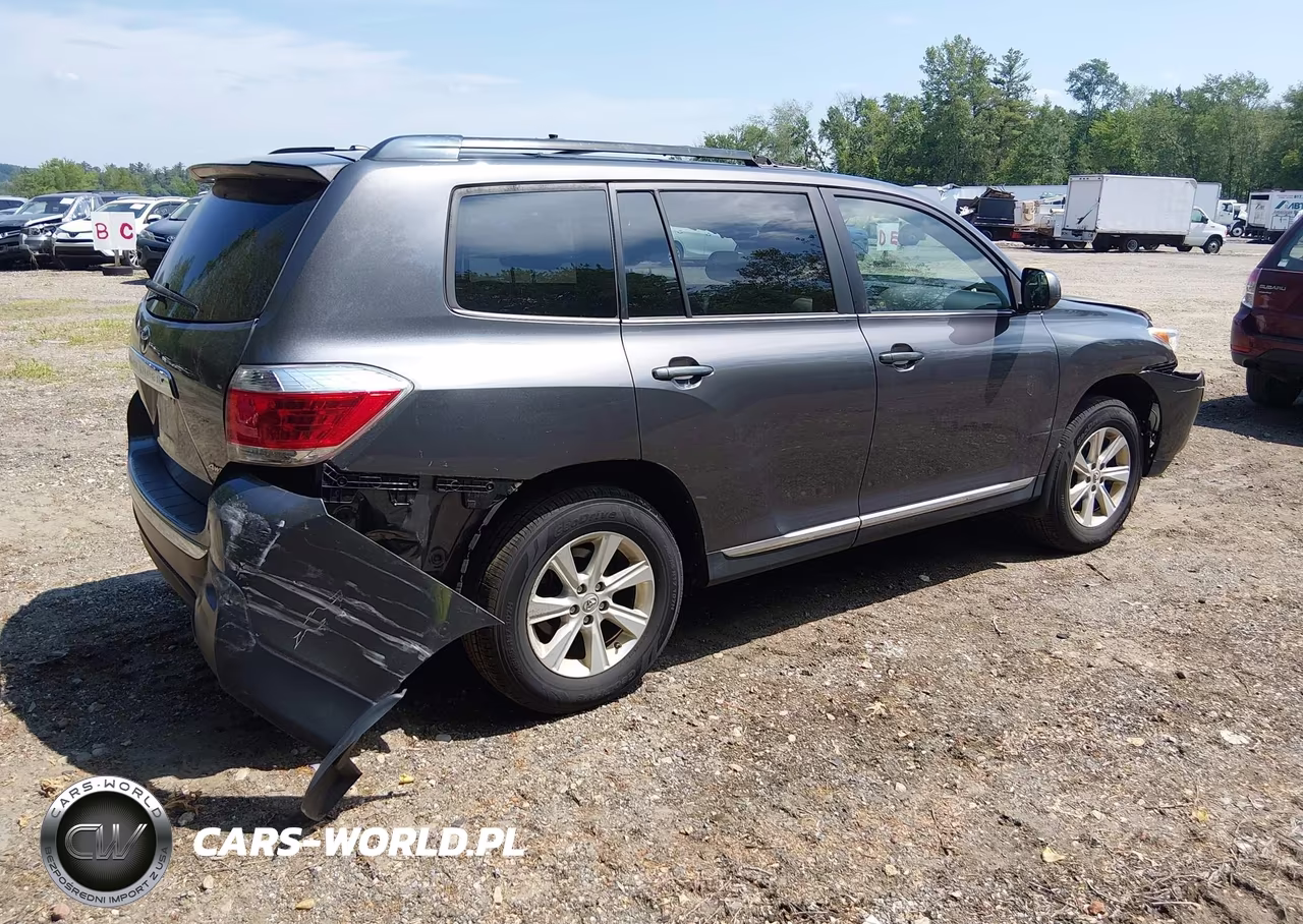 2013 Toyota Highlander Se V6 VIN:5TDBK3EH9DS186207 - 4